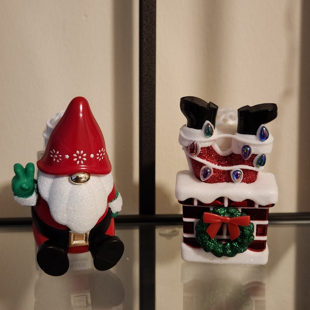 2 Christmas Wallflowers Plug-ins